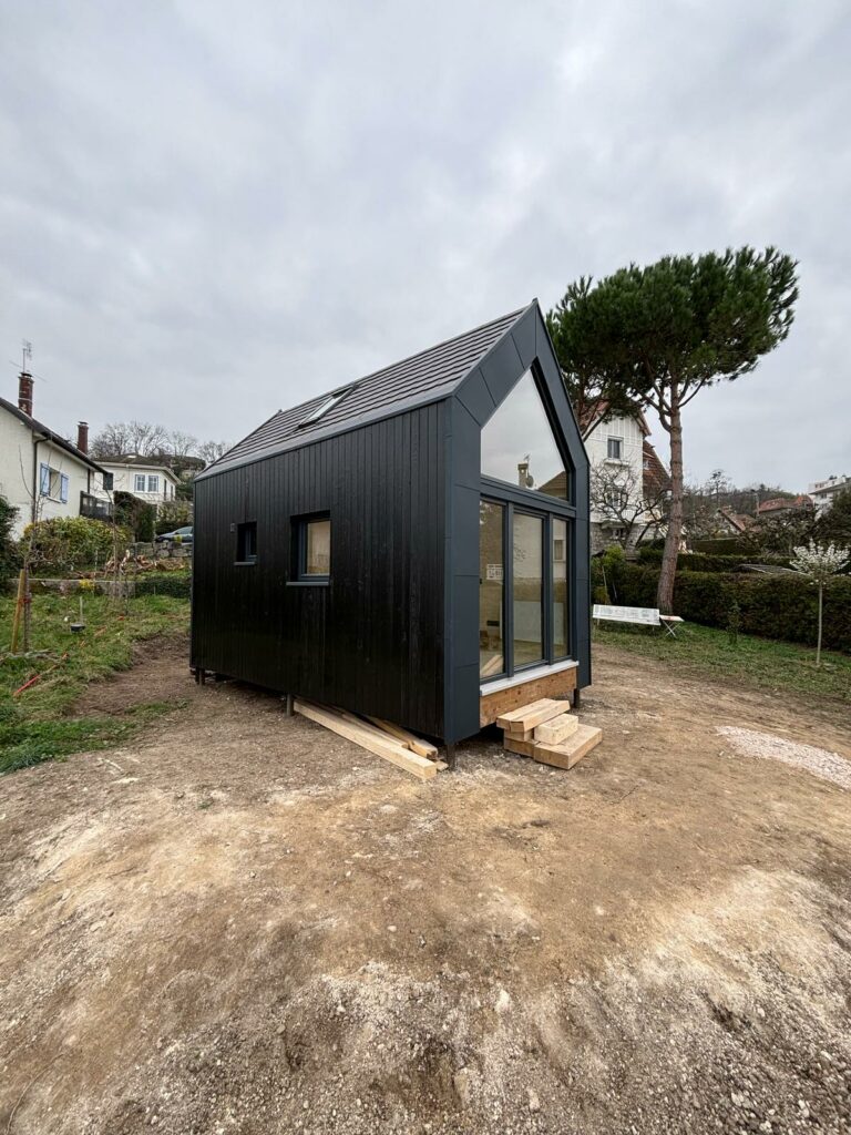 une ÜTe d'monet tout justée livée à Evian